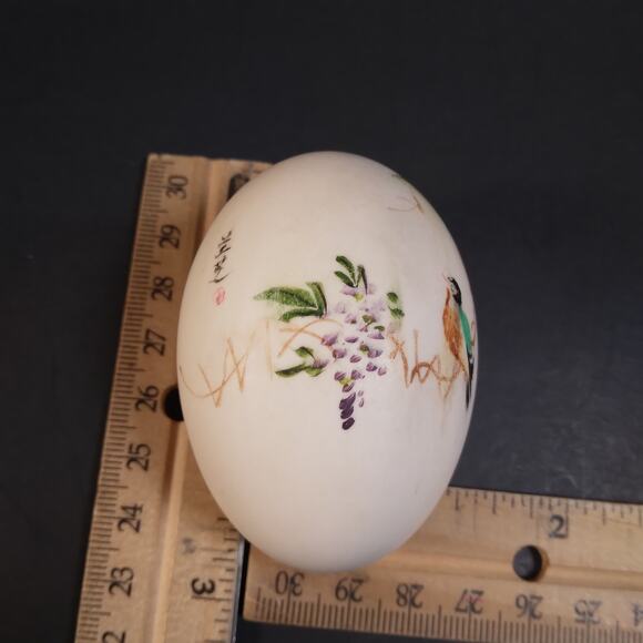 Vintage Hand Painted Asian Art Egg, Bird Wisteria Floral Pattern, Artist Signed - Picture 10 of 10